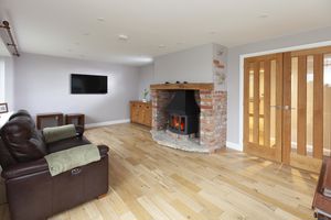 Sitting Room- click for photo gallery